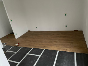 Photo de galerie - Pose d’un parquet flottant 