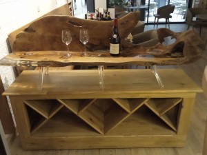 Photo de galerie - Fabrication d'un meuble bar