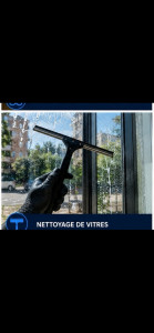 Photo de galerie -     Nettoyage de vitres sans traces pour particuliers et professionnels. Résultat impeccable, intérieur et extérieur.