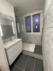 Photo de galerie - Réalisation salle de bain - APRÈS 