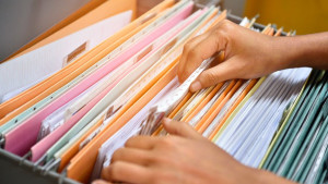 Photo de galerie - Bonjour, je suis actuellement et depuis plus de 2 ans dans le service à la personne, je peux vous aider pour vos papiers administratifs.
au plaisir de vous rencontrer.
cordialement.
Charlène.