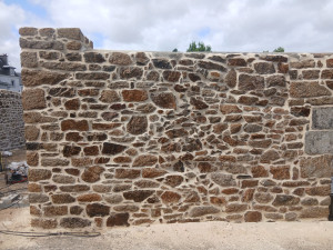 Photo de galerie - Mur maçonné et jointoyé