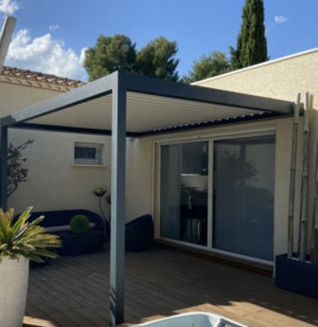 Photo de galerie - Pergola bioclimatique 