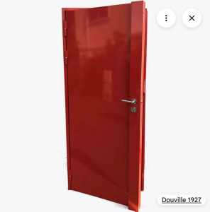 Photo de galerie - Porte avec serrure 
