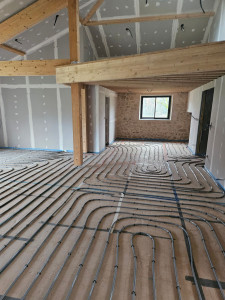 Photo de galerie - Pose d un plancher chauffant sur 200 m carré avec chaudière ainsi que tout le sanitaire et ses alimentations et évacuation 