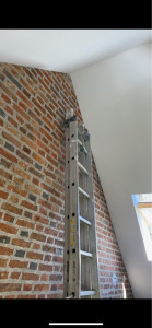 Photo de galerie - Enduits, ponçage et peinture sur plafonds dans des combles aménagés 
