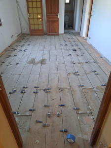 Photo de galerie - Pose carrelage en 1200×230