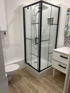 Photo de galerie - Sérieux 