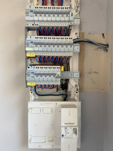 Photo de galerie - Voici une installation d'un tableau électrique 
