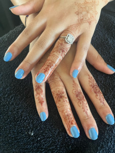 Photo de galerie - Pose de vernis semi permanent 