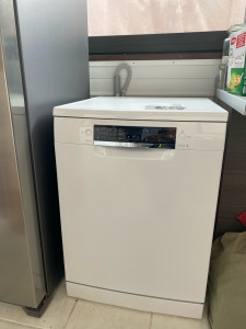 Photo de galerie - Création d’une évacuation pour lave-vaisselle.