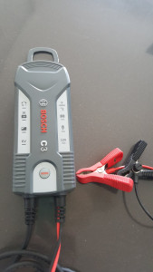 Photo de galerie - Chargeur de batterie Auto Moto
