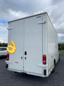 Photo de galerie - Camion Peugeot Boxer plancher bas de 22m3