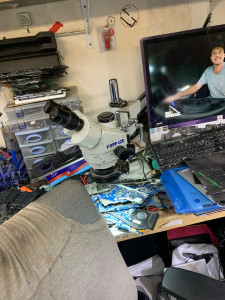 Photo de galerie - Remplacement de composants microprocesseurs 