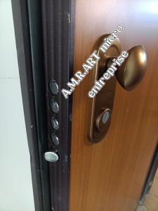 Photo de galerie - Remplacement de façade porte et remplacement de serrure avec cylindre porte blindée. 