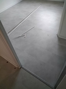 Photo de galerie - Dalles de lino clipsable posé 