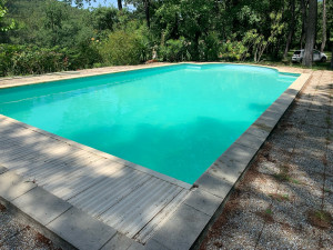Photo de galerie - Piscine nettoyer et redevenu bleu 