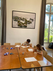 Photo de galerie - Sortie pour un atelier créatif de linogravure