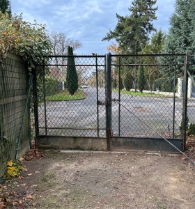Photo de galerie - Portail d’entrée vue de l’intérieur avant mon intervention 