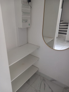 Photo de galerie - Pose étagères 