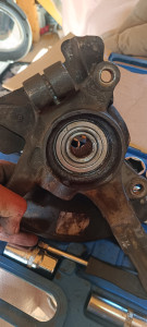 Photo de galerie - Changement de roulement sur une kia Picanto 