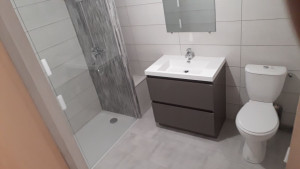 Photo de galerie - Rénovation salle de bain complète.... faïence carrelage et  installation sanitaire 
