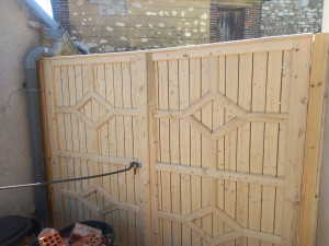 Photo de galerie - Fabrication d'une nouvelle porte de jardin