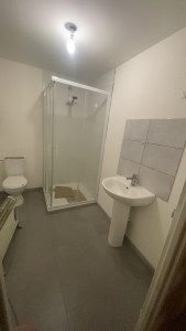 Photo de galerie - Salle de bain placo carrelage plomberie 