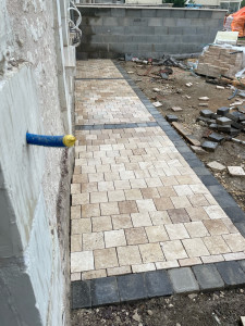 Photo de galerie - Pose de pavé travertin 