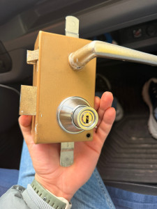 Photo de galerie - Remplacement cylindre 