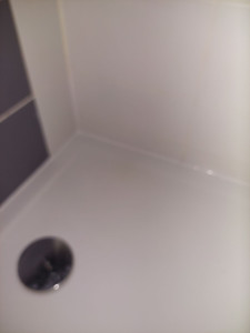 Photo de galerie - Entretien de votre salle de bain 
