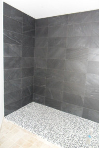 Photo de galerie - Pose de carrelage realisation douche a l'italienne 