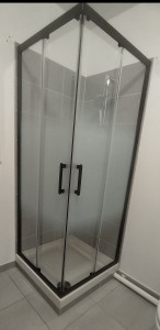 Photo de galerie - Installation d'une cabine de douche 
