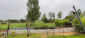 Photo de galerie - Mise en place d’un mur en gabion 