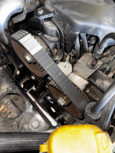 Photo de galerie - Distribution + galet tendeur + pompe à eau sur une Clio 3 XV de France 