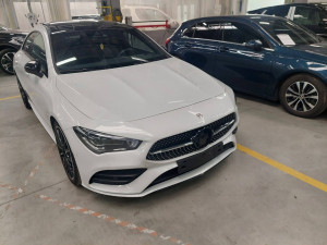 Photo de galerie - Mercedes CLA – Réparation carrosserie et mise en peinture réalisées en cabine. Travail minutieux avec une finition de qualité professionnelle.
