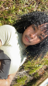 Photo de galerie - Je venais de sortir de ma garde de petits anges de 7 et 3 asn