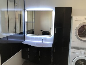 Photo de galerie - Meuble salle de bain. 