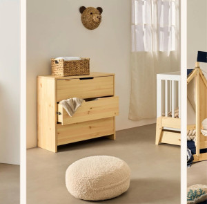 Photo de galerie - Prestation de montage de mobilier en bois massif. Respect des instructions du fabricant, fixation solide et ajustement précis des tiroirs pour un rendu esthétique et durable. 