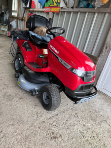 Photo de galerie - Tonte de pelouse - Débroussaillage