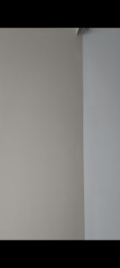 Photo de galerie - La réalisation d'un autre liseret d'un mur en couleur sans aucune coulure 
