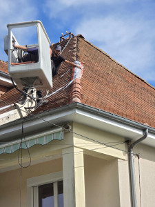 Photo de galerie - Pose des arêtiers