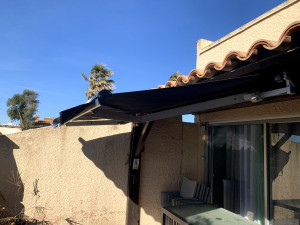 Photo de galerie - Pose de stores bannes 