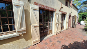 Photo de galerie - Fabrication de volets en bois