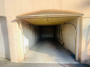 Photo de galerie - Loue GARAGE (box fermé) GOLFE-JUAN