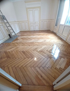 Photo de galerie - Pose du parquet 