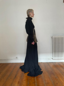 Photo de galerie - Tenue complète robe -  corset fait main