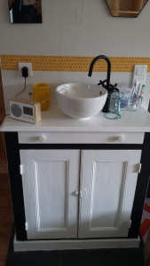 Photo de galerie - Transformation d'un buffet en meuble evier