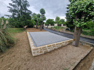 Photo de galerie - Emplacement de parking en pavés 10x10x5 
