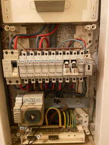 Photo de galerie - Dépannage avant intervention problème alimentation chauffe-eau